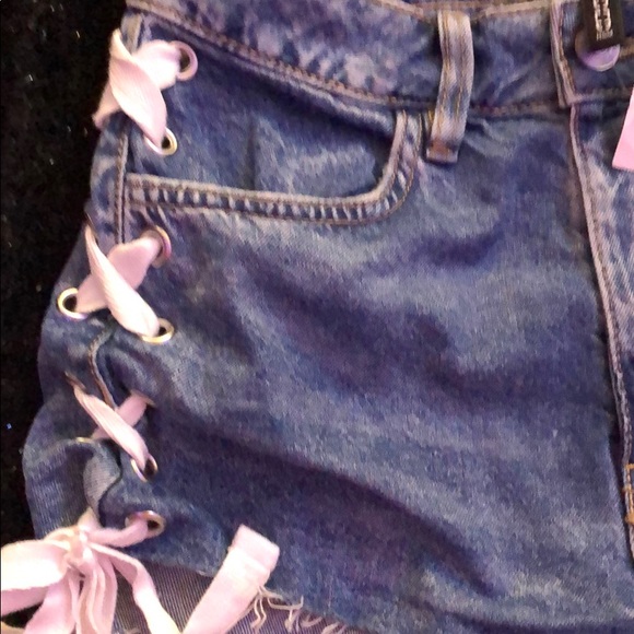 Jean shorts😍 - Picture 2 of 3